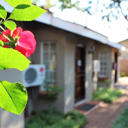 Ngwenya Boutique Hotel Lephalale Luaran gambar